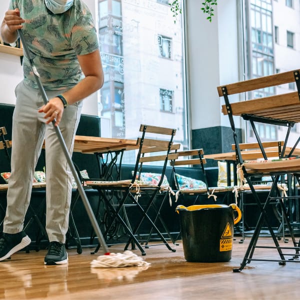 entretien ménager commercial pour restaurants et garderies